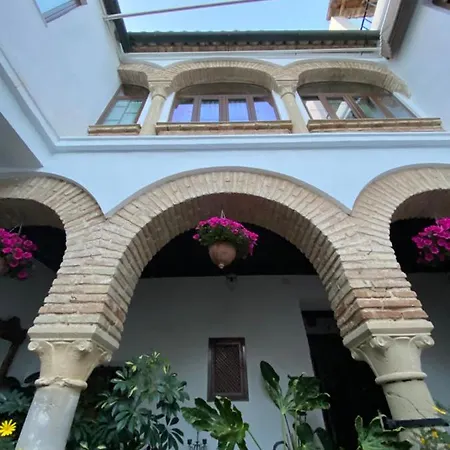 El Patio De Regina Apartman *