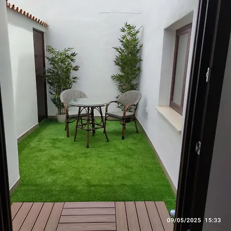 El Patio De Regina Daire